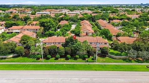 6738 Via Regina Boca Raton FL 33433