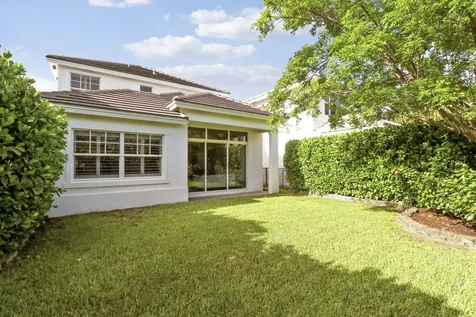 125 Bonnette Hunt Club Lane Palm Beach Gardens FL 33418