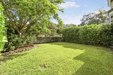 125 Bonnette Hunt Club Lane Palm Beach Gardens FL 33418