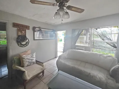 914 N 13th N Street Fort Pierce FL 34950