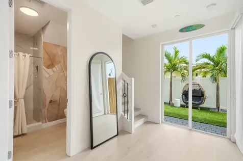 1210 NE 11th Avenue Fort Lauderdale FL 33304