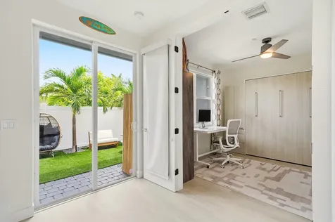 1210 NE 11th Avenue Fort Lauderdale FL 33304