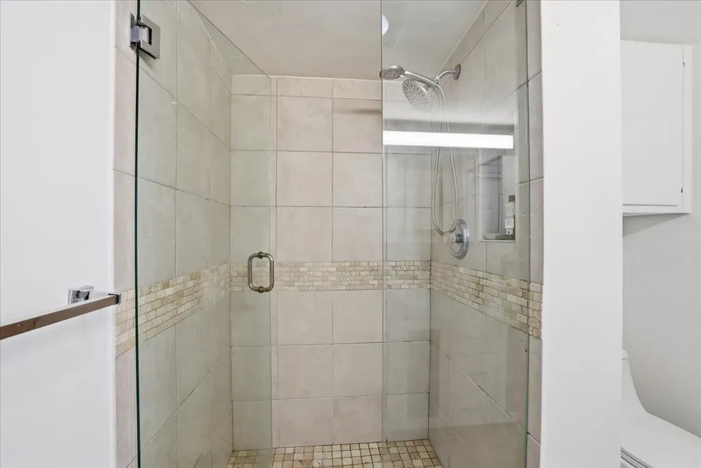 16 Royal Palm Way Boca Raton FL 33432