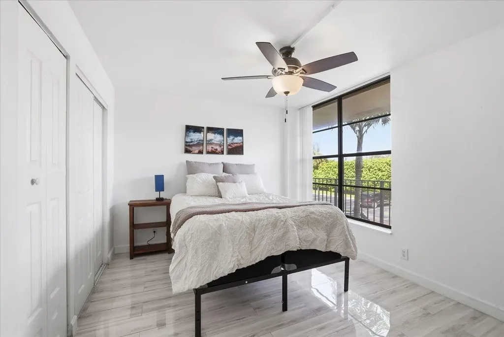 16 Royal Palm Way Boca Raton FL 33432