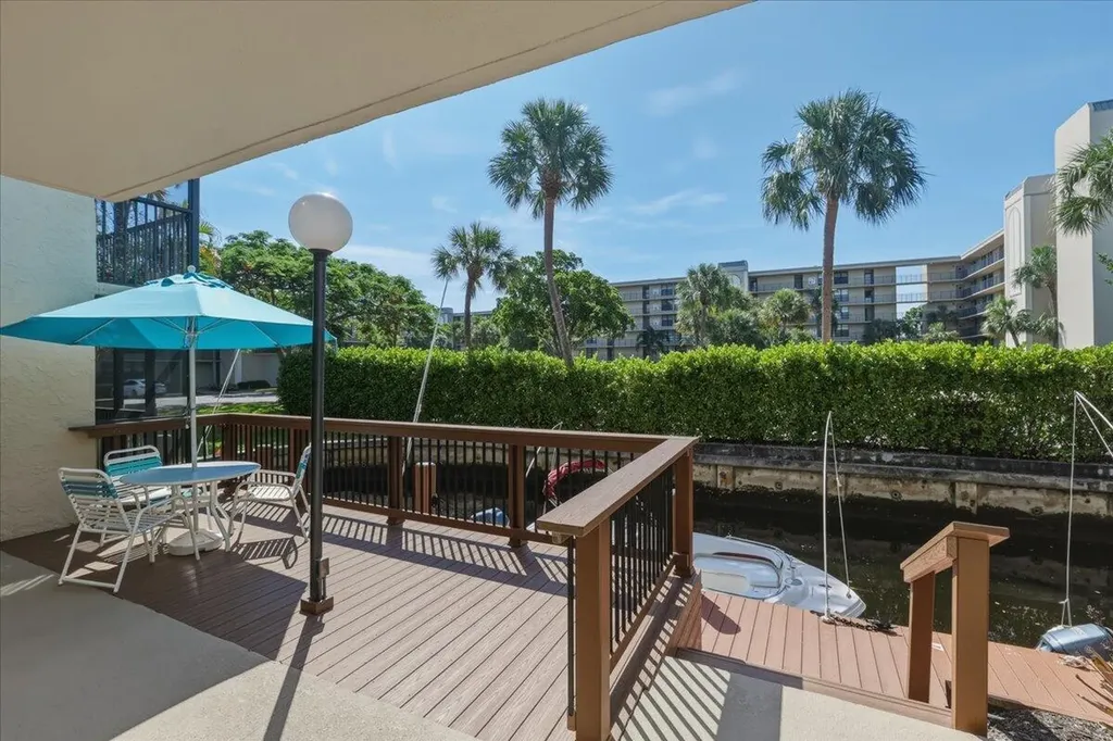 16 Royal Palm Way Boca Raton FL 33432