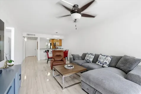 16 Royal Palm Way Boca Raton FL 33432
