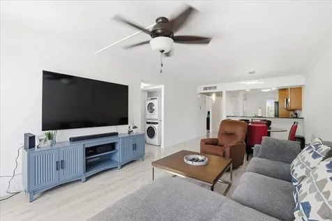 16 Royal Palm Way Boca Raton FL 33432