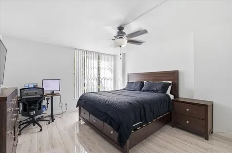 16 Royal Palm Way Boca Raton FL 33432