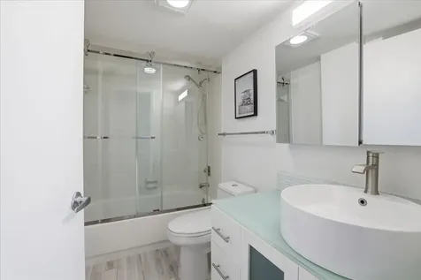 16 Royal Palm Way Boca Raton FL 33432