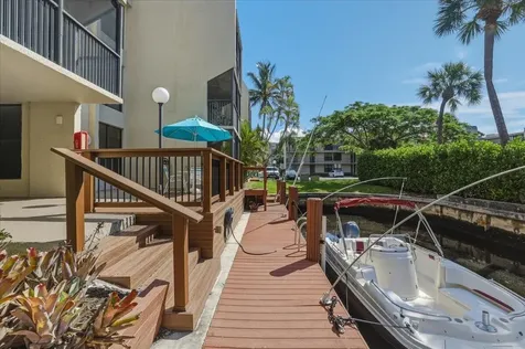 16 Royal Palm Way Boca Raton FL 33432