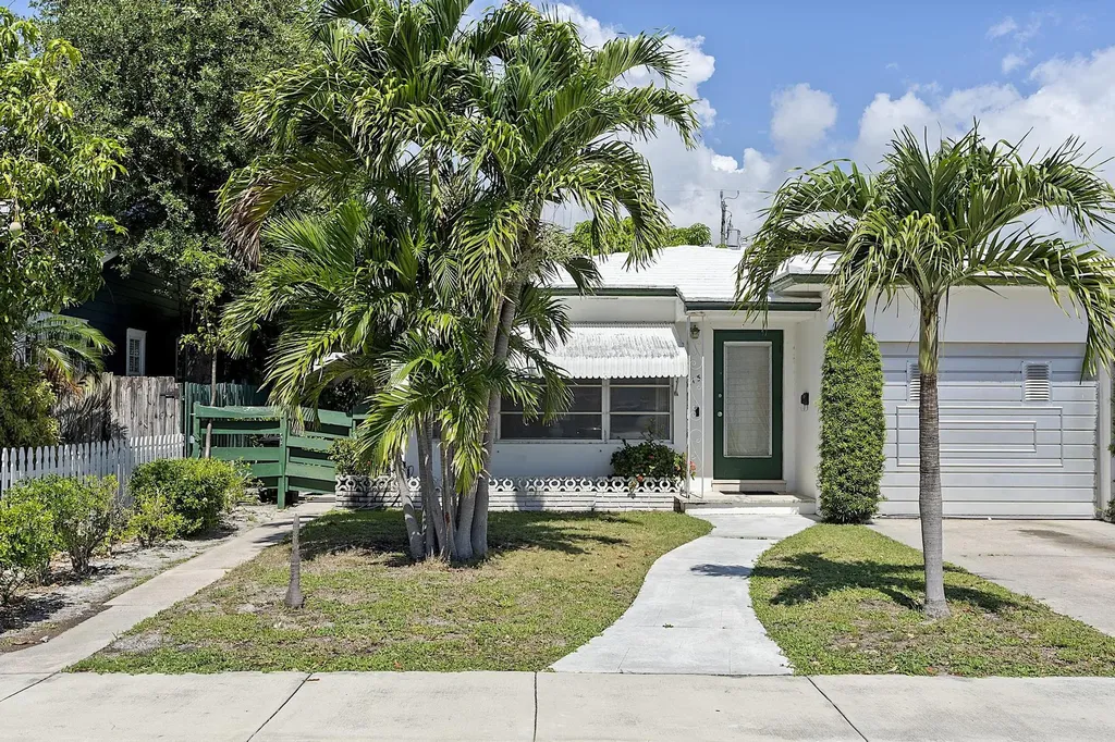215 N M Street Lake Worth Beach FL 33460