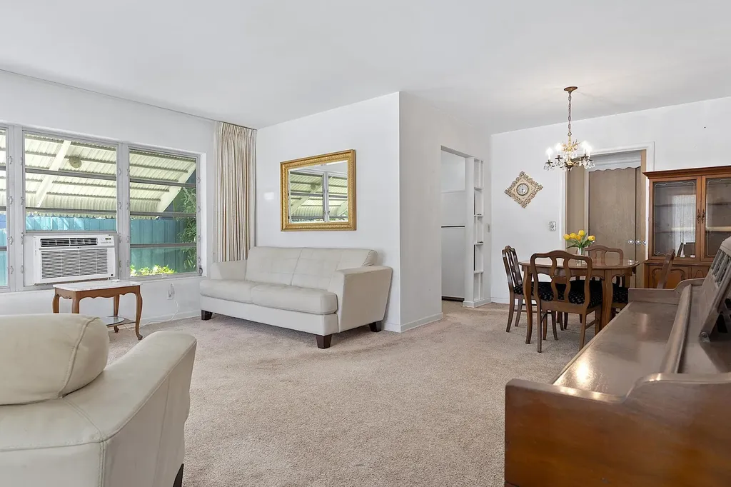 215 N M Street Lake Worth Beach FL 33460