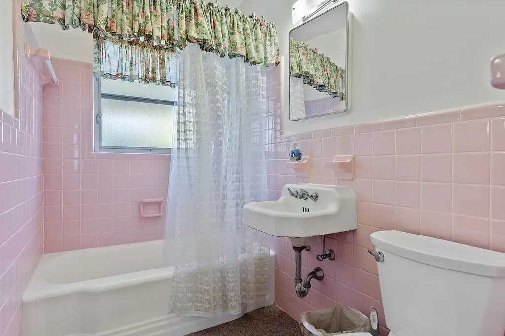215 N M Street Lake Worth Beach FL 33460