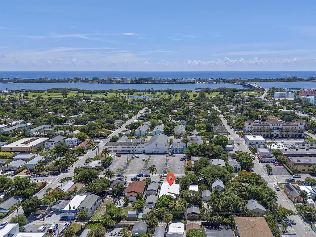 215 N M Street Lake Worth Beach FL 33460