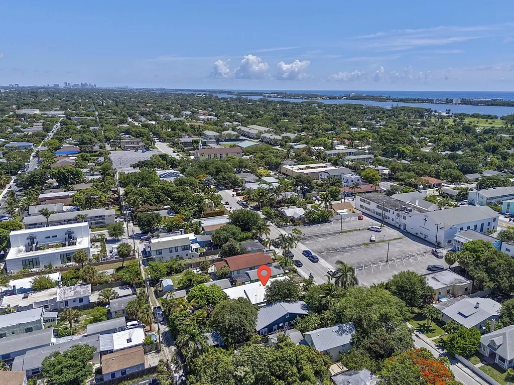 215 N M Street Lake Worth Beach FL 33460
