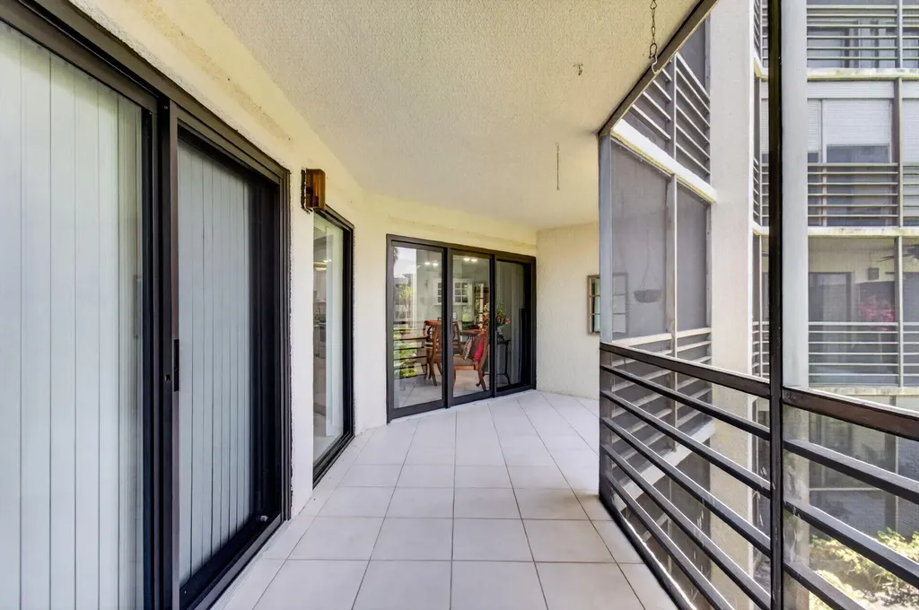 5750 Camino Del Sol Boca Raton FL 33433
