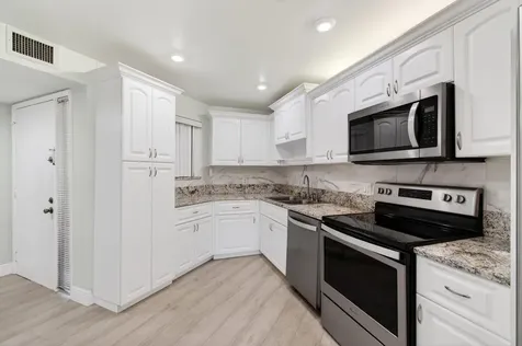 5750 Camino Del Sol Boca Raton FL 33433