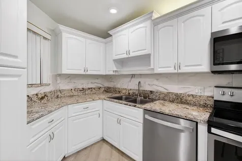 5750 Camino Del Sol Boca Raton FL 33433