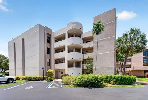 5750 Camino Del Sol Boca Raton FL 33433