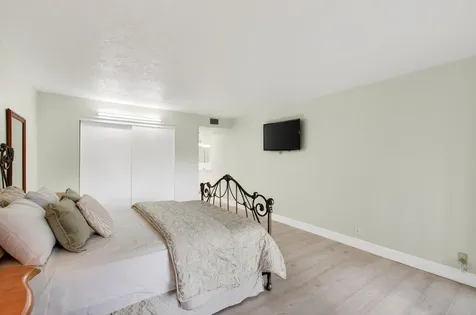 5750 Camino Del Sol Boca Raton FL 33433