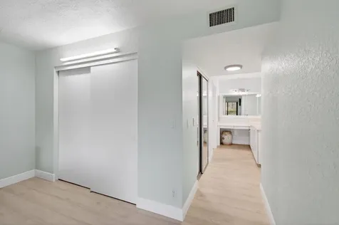 5750 Camino Del Sol Boca Raton FL 33433