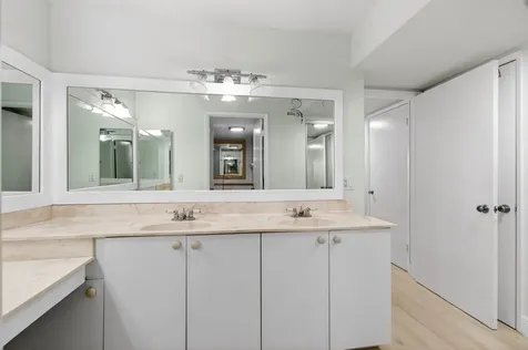 5750 Camino Del Sol Boca Raton FL 33433