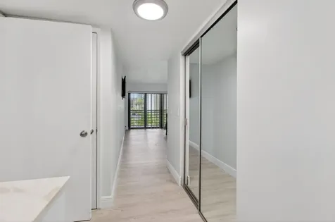 5750 Camino Del Sol Boca Raton FL 33433