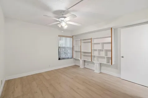 5750 Camino Del Sol Boca Raton FL 33433