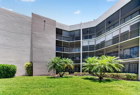 5750 Camino Del Sol Boca Raton FL 33433