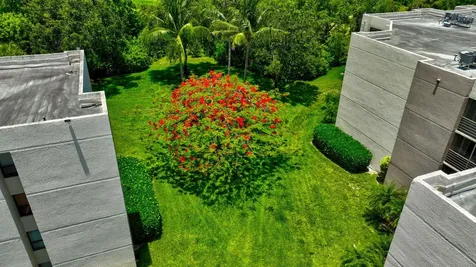 5750 Camino Del Sol Boca Raton FL 33433