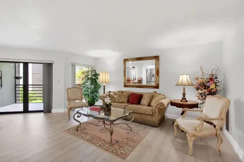 5750 Camino Del Sol Boca Raton FL 33433