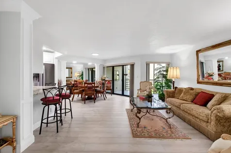 5750 Camino Del Sol Boca Raton FL 33433