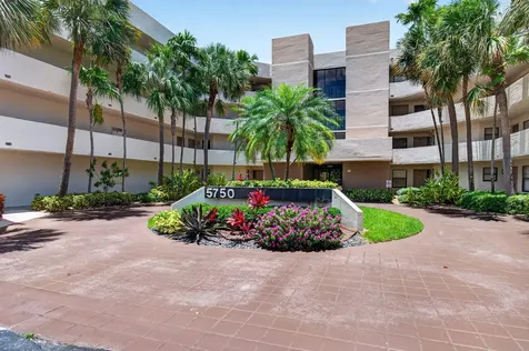 5750 Camino Del Sol Boca Raton FL 33433