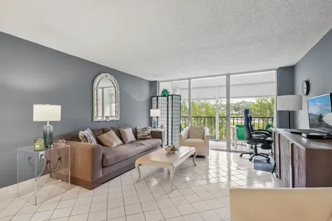 4260 Deste Court Lake Worth FL 33467