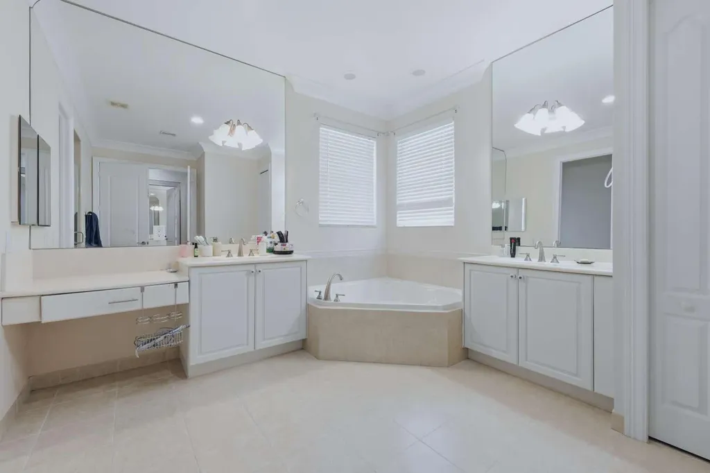 9190 Nugent Trail West Palm Beach FL 33411