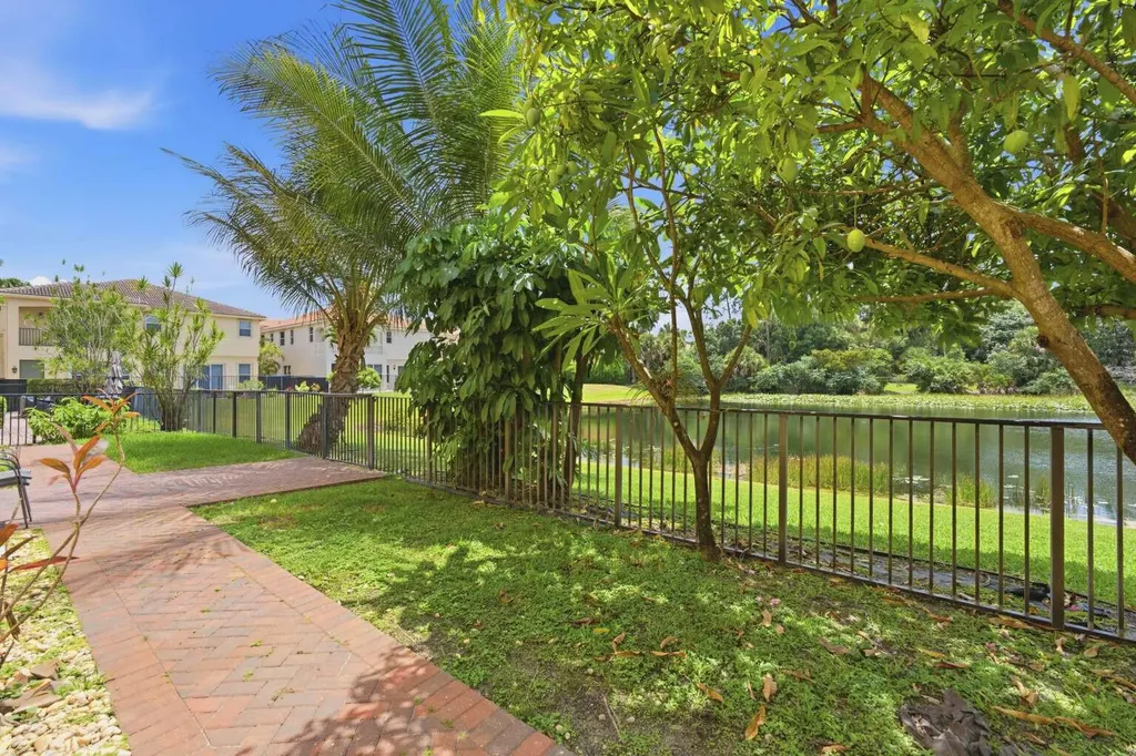 9190 Nugent Trail West Palm Beach FL 33411