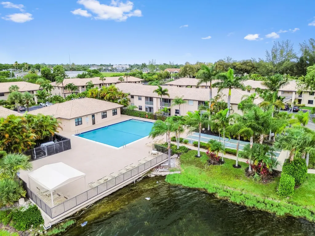 5530 Lakeside Drive Margate FL 33063
