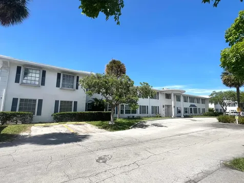 2201 NE 66th Street Fort Lauderdale FL 33308