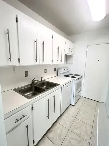 2201 NE 66th Street Fort Lauderdale FL 33308