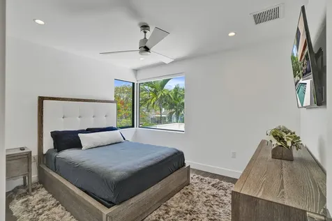 918 SE 8th Street Fort Lauderdale FL 33316