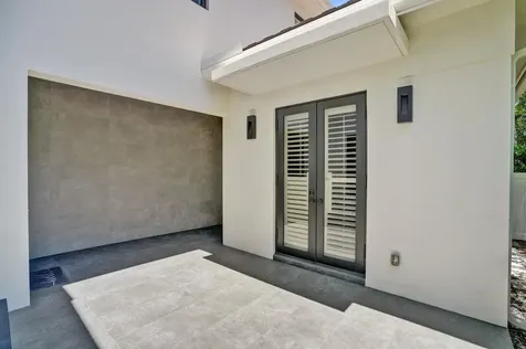 918 SE 8th Street Fort Lauderdale FL 33316