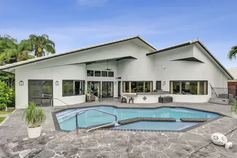 7350 NW 83rd Avenue Tamarac FL 33321