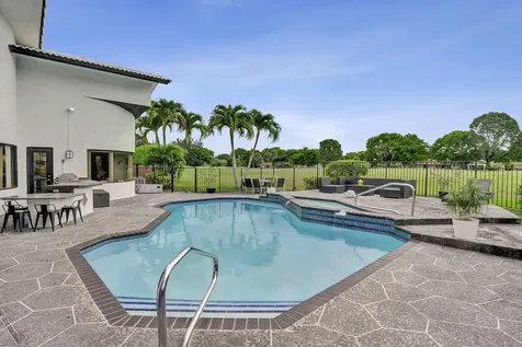 7350 NW 83rd Avenue Tamarac FL 33321