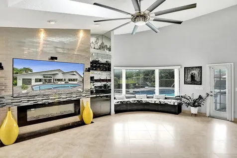 7350 NW 83rd Avenue Tamarac FL 33321