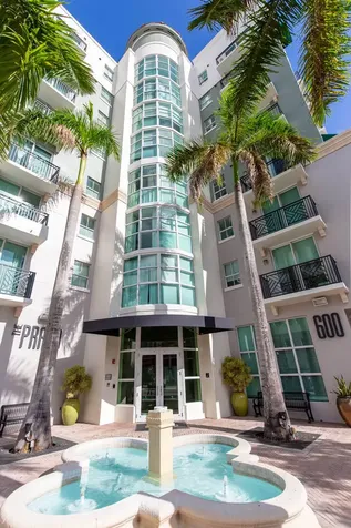 600 S Dixie Hwy 520 Highway West Palm Beach FL 33401