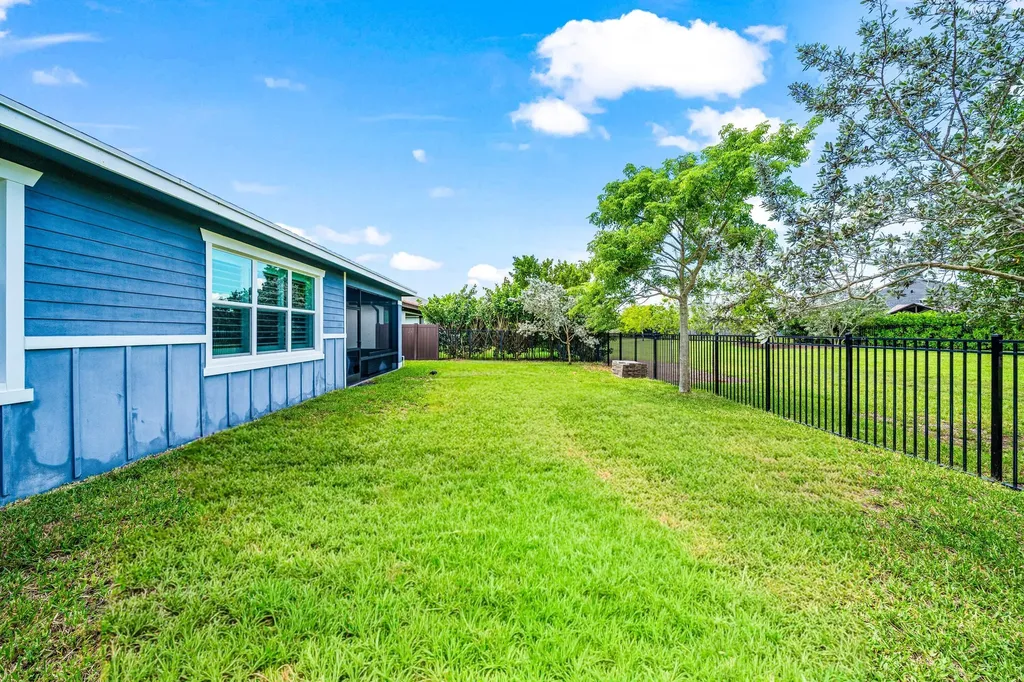 1275 Timber Reap Trail Loxahatchee FL 33470