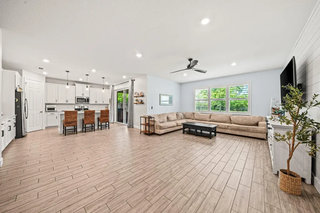 1275 Timber Reap Trail Loxahatchee FL 33470
