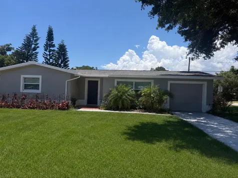 907 Antigua Avenue Fort Pierce FL 34982