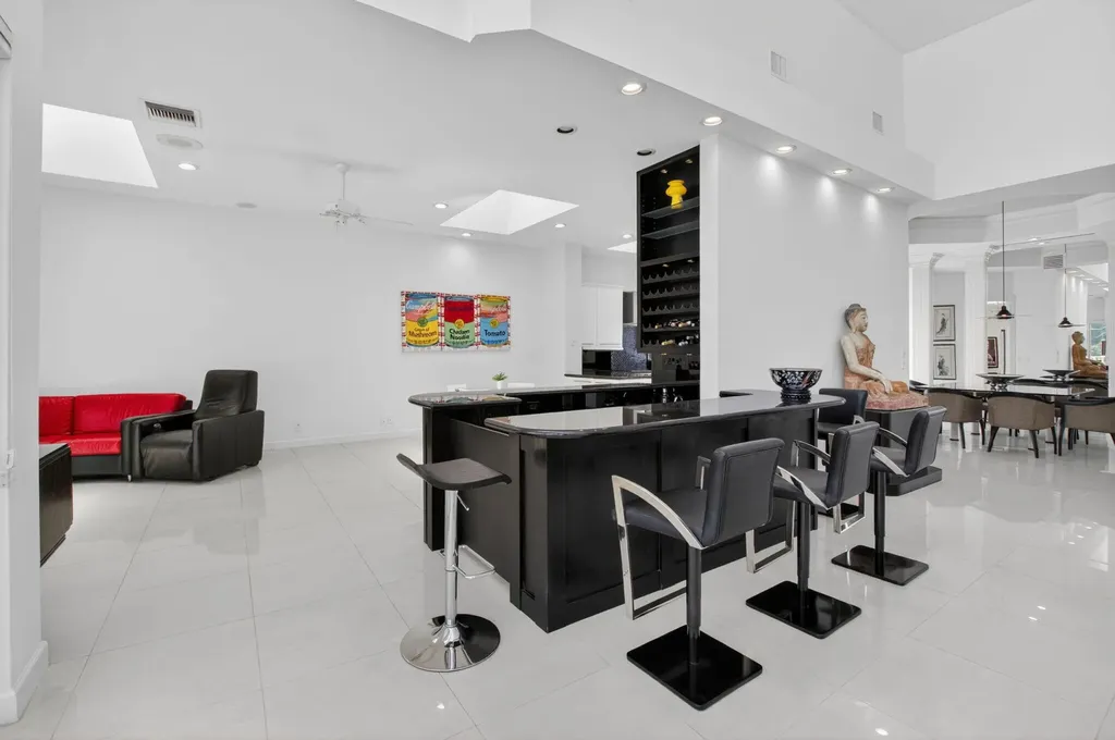 5768 Waterford Boca Raton FL 33496