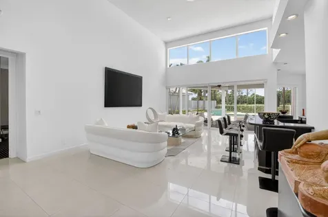 5768 Waterford Boca Raton FL 33496
